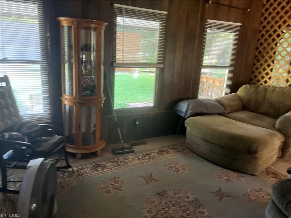 4631 Calhoun Drive Liberty, NC 27298