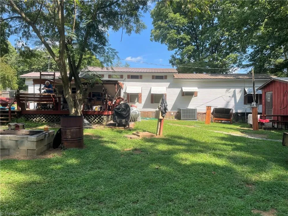 4631 Calhoun Drive Liberty, NC 27298