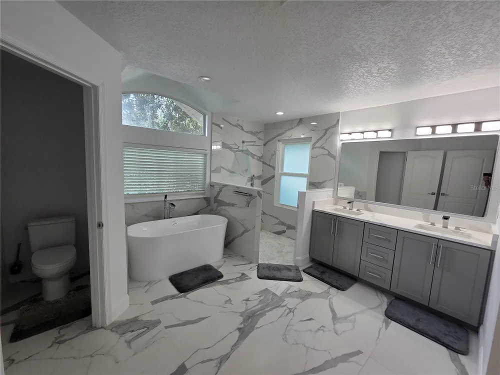 1924 AYRSHIER PLACE Oviedo, FL 32765