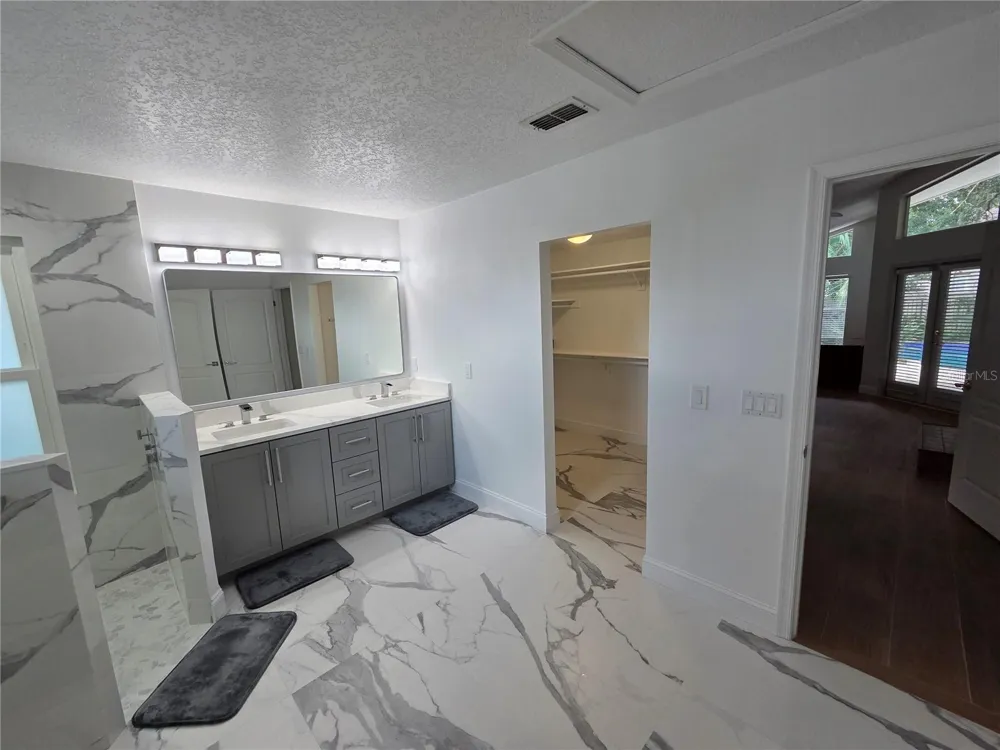 1924 AYRSHIER PLACE Oviedo, FL 32765