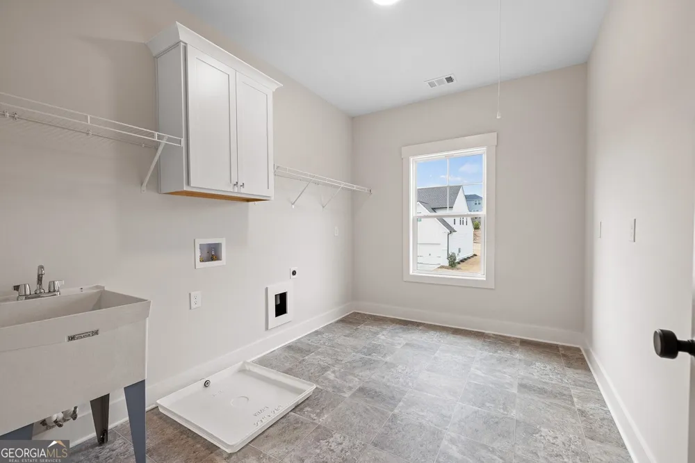 3390 Hillshire DR Cumming, GA 30028