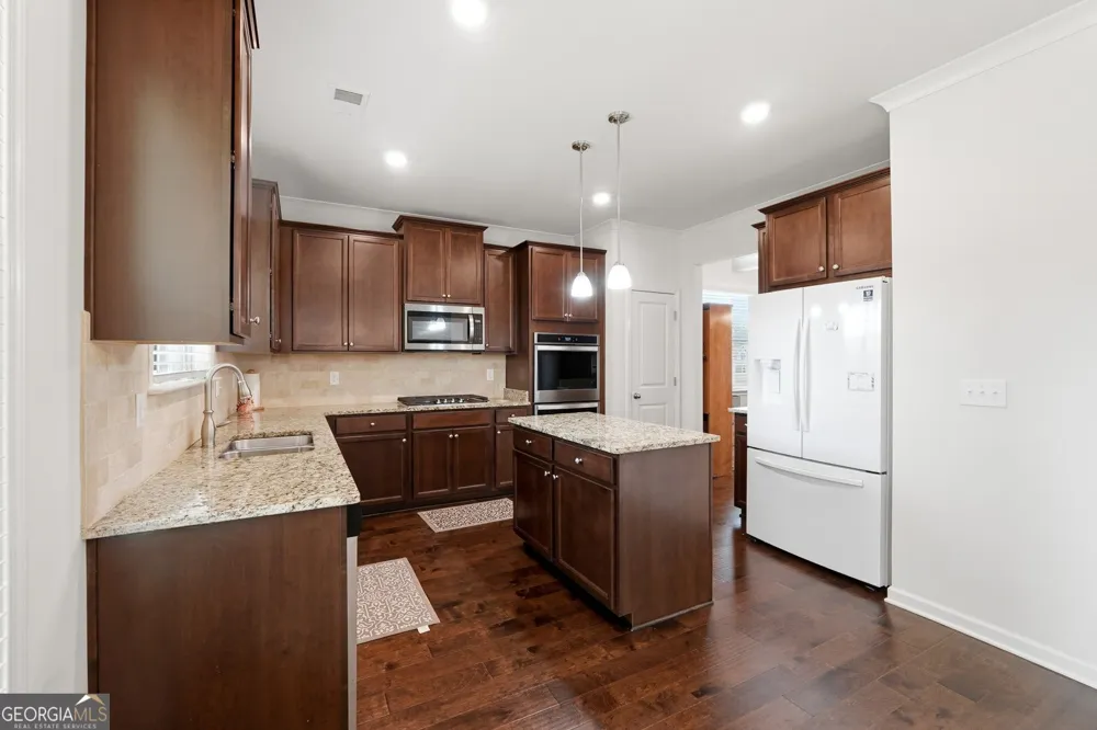 3627 Maple Hill RD Lithonia, GA 30038