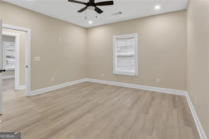 607 E Solomon ST Griffin, GA 30223