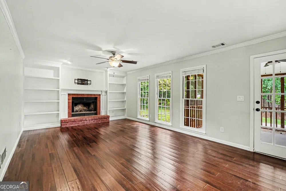 5709 Fairwood DR NW Acworth, GA 30101