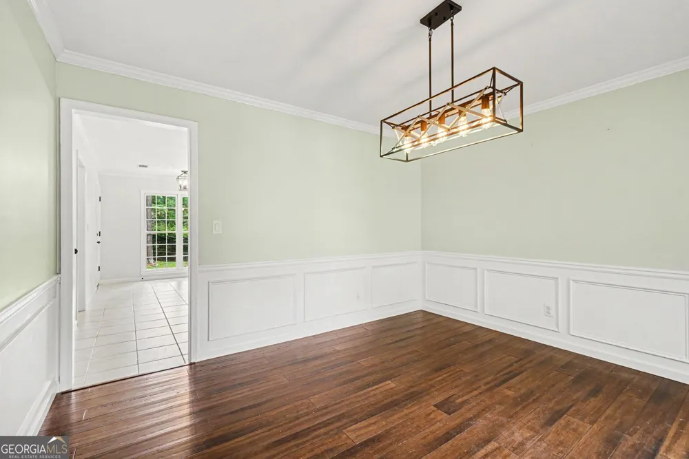 5709 Fairwood DR NW Acworth, GA 30101