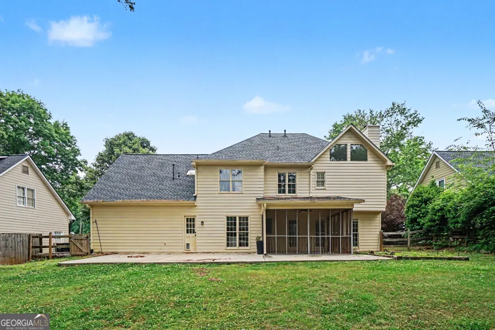5709 Fairwood DR NW Acworth, GA 30101