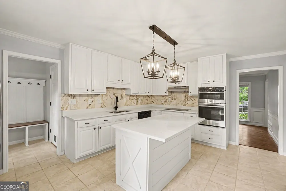 5709 Fairwood DR NW Acworth, GA 30101