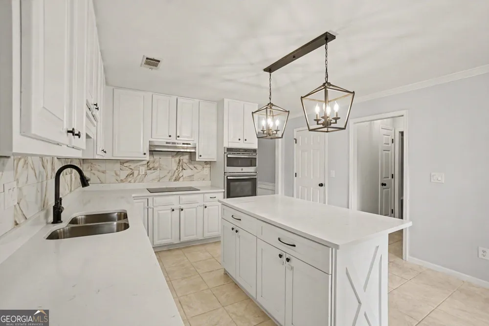 5709 Fairwood DR NW Acworth, GA 30101