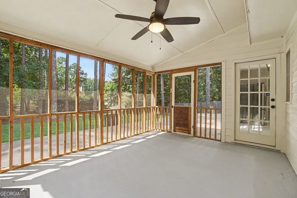 5709 Fairwood DR NW Acworth, GA 30101