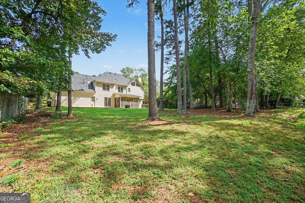 5709 Fairwood DR NW Acworth, GA 30101