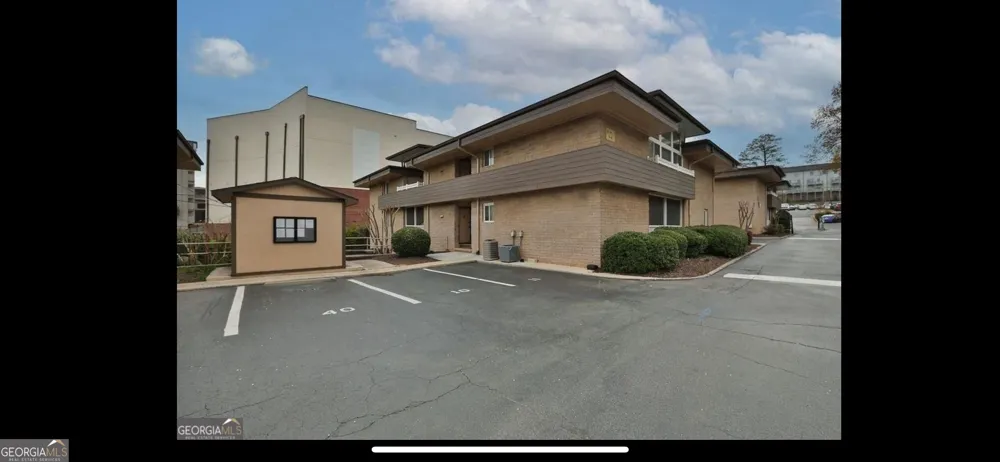 346 Carpenter DR Sandy Springs, GA 30328