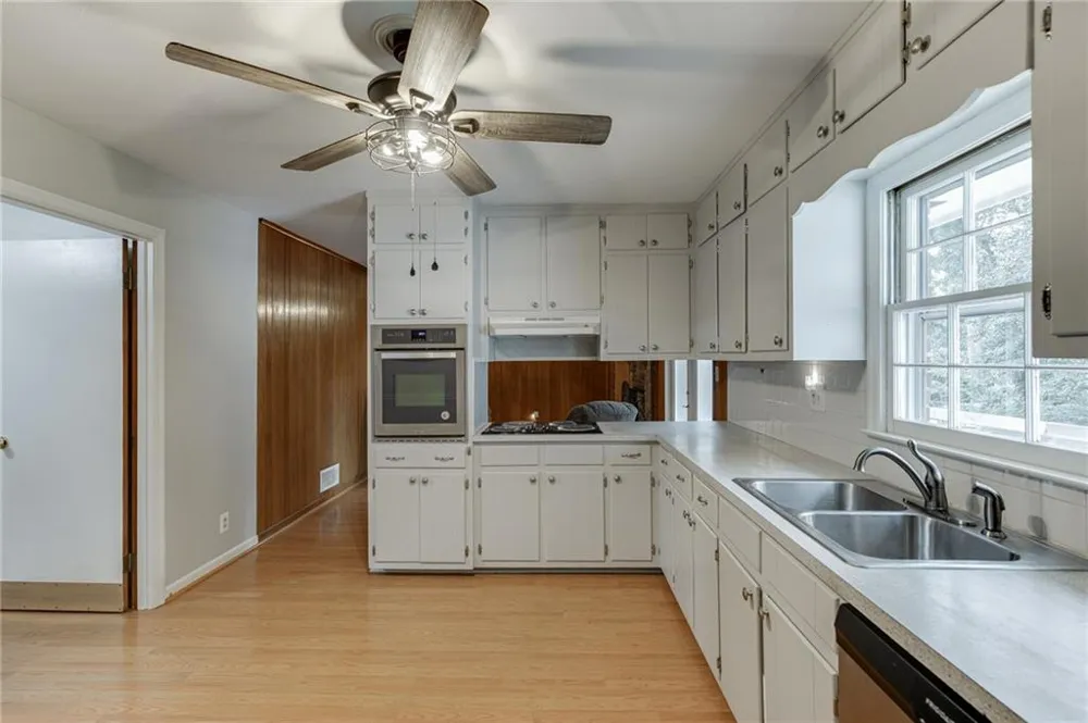 944 Beaver Ruin Road NW Lilburn, GA 30047