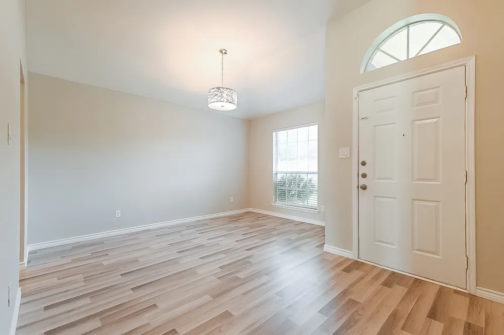 1731 Reynolds Street Lancaster, TX 75134