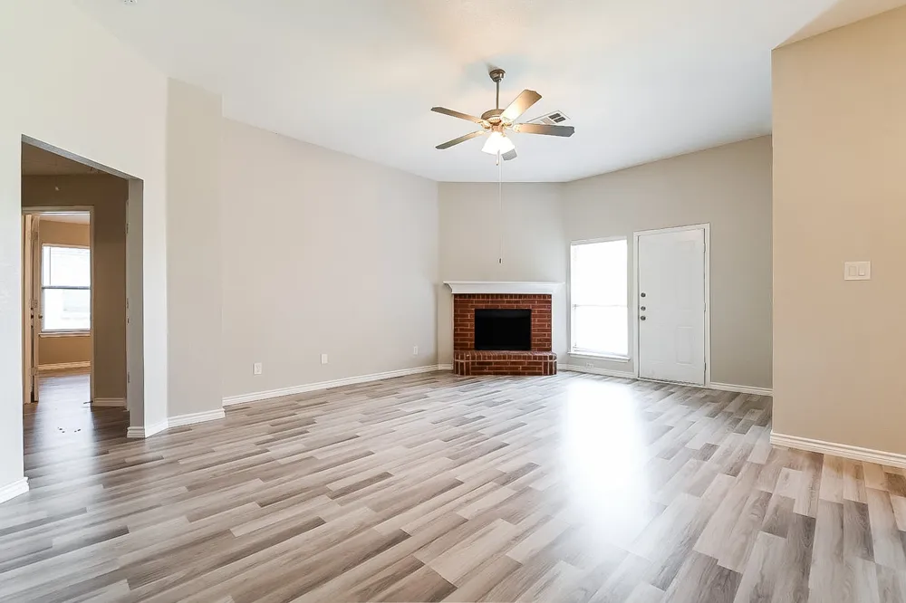 1731 Reynolds Street Lancaster, TX 75134
