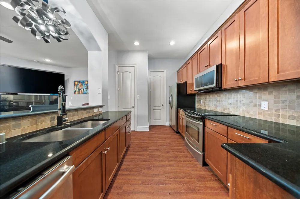2022 Fitzhugh Avenue #B Dallas, TX 75204