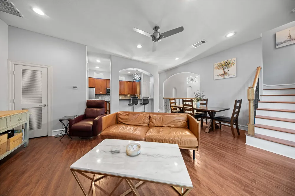 2022 Fitzhugh Avenue #B Dallas, TX 75204