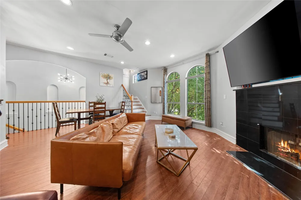 2022 Fitzhugh Avenue #B Dallas, TX 75204