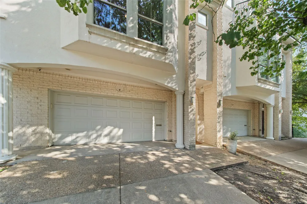 2022 Fitzhugh Avenue #B Dallas, TX 75204