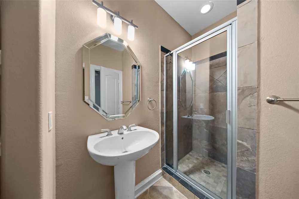 2022 Fitzhugh Avenue #B Dallas, TX 75204