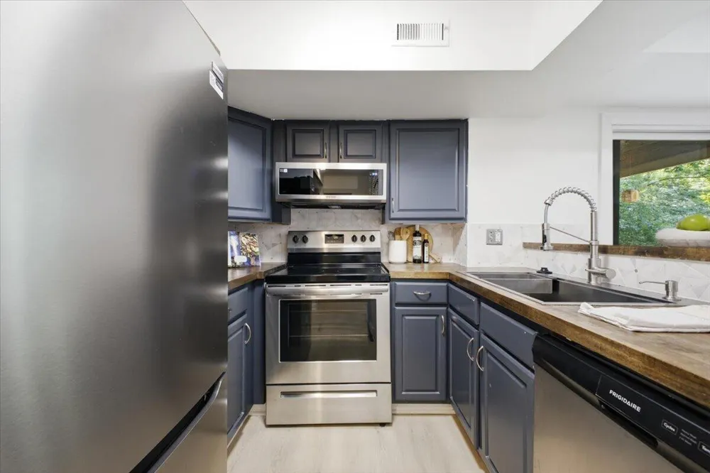 300 Briarcrest Drive #140 Ann Arbor, MI 48104