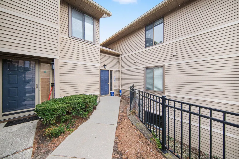 300 Briarcrest Drive #140 Ann Arbor, MI 48104