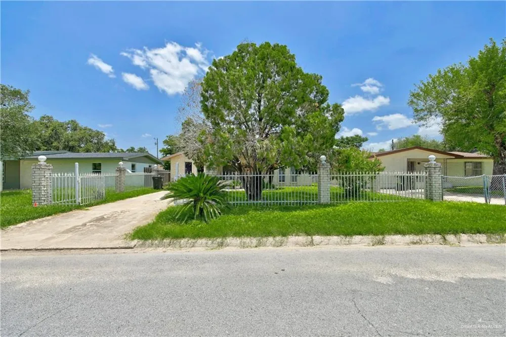 710 Padre Avenue Weslaco, TX 78596