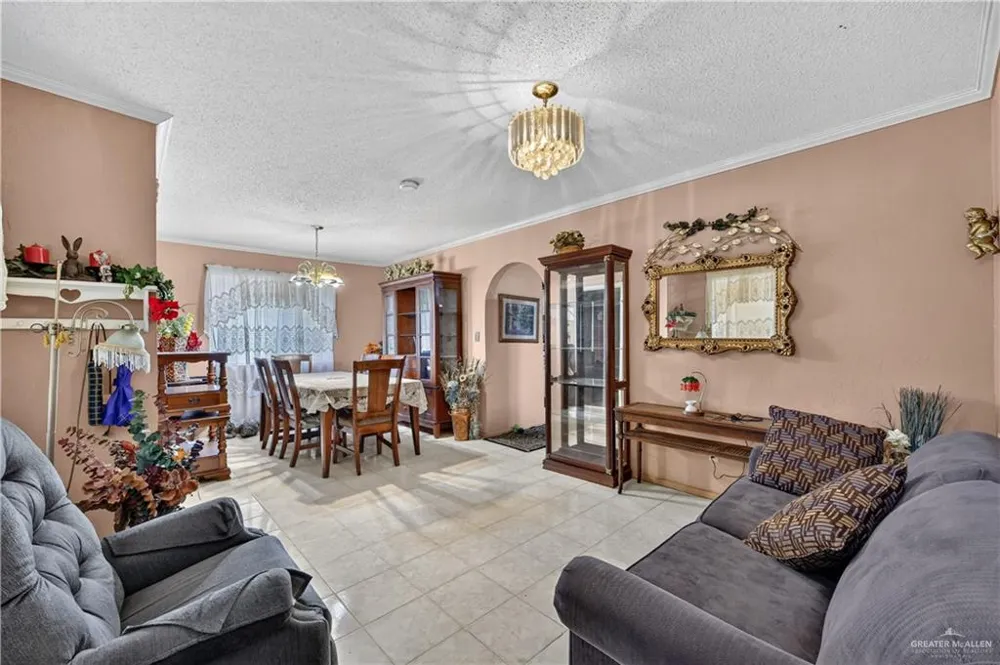710 Padre Avenue Weslaco, TX 78596