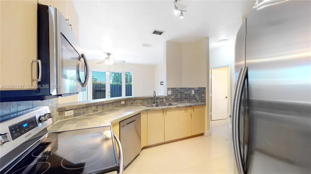 12281 SW 121st Ter #12281 Miami, FL 33186