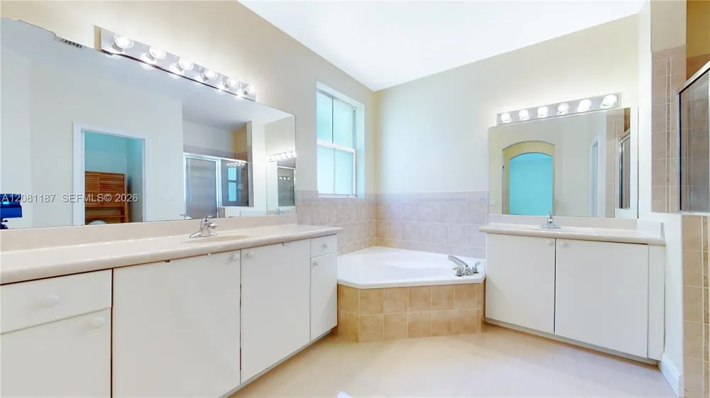 12281 SW 121st Ter #12281 Miami, FL 33186