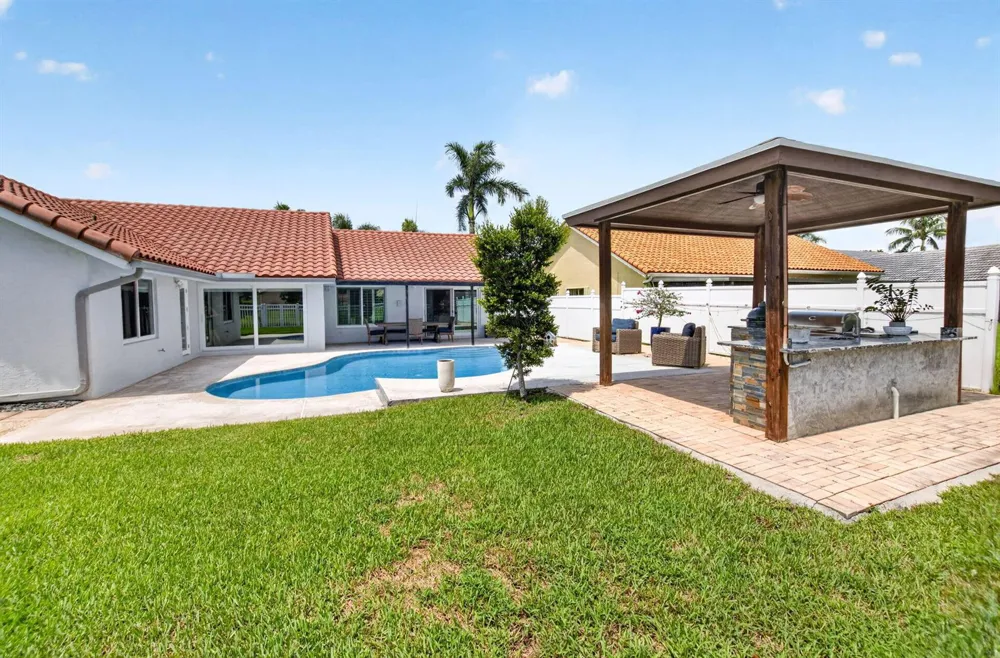 9696 Majestic Way Boynton Beach, FL 33437