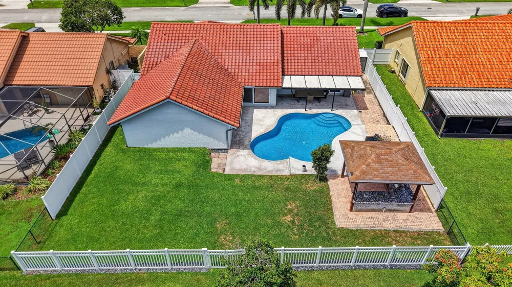 9696 Majestic Way Boynton Beach, FL 33437
