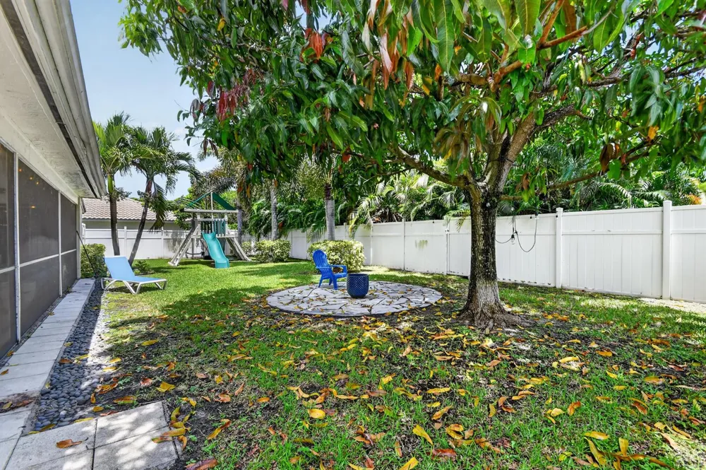 2606 SW 23rd Cranbrook Drive Boynton Beach, FL 33436