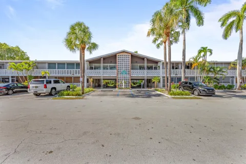 2151 NE 42nd Court #225
