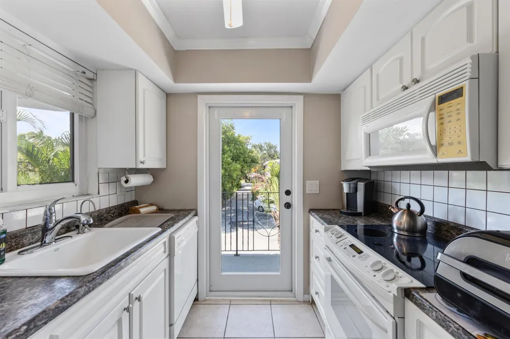 2151 NE 42nd Court #225 Lighthouse Point, FL 33064