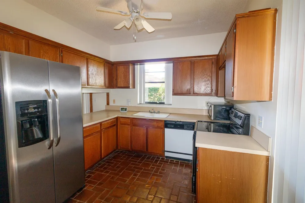8197 ROYAL PALM COURT #5 Tamarac, FL 33321