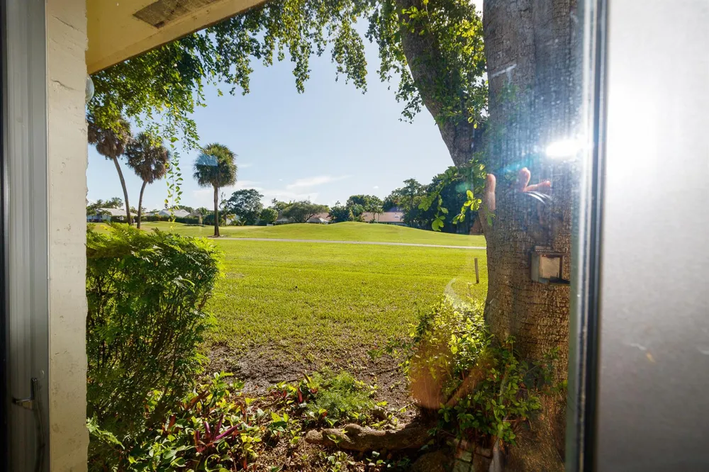 8197 ROYAL PALM COURT #5 Tamarac, FL 33321