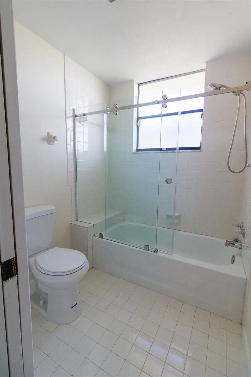8197 ROYAL PALM COURT #5 Tamarac, FL 33321