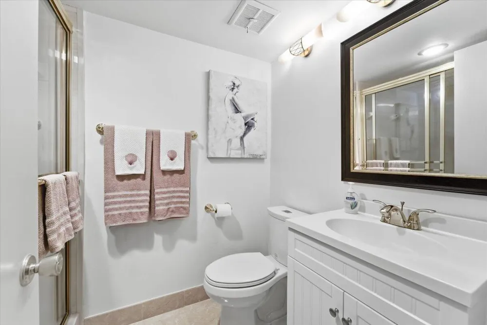 615 RIVERSIDE DRIVE #706 Pompano Beach, FL 33062