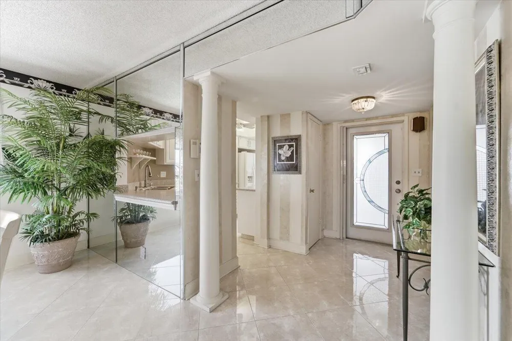 615 RIVERSIDE DRIVE #706 Pompano Beach, FL 33062