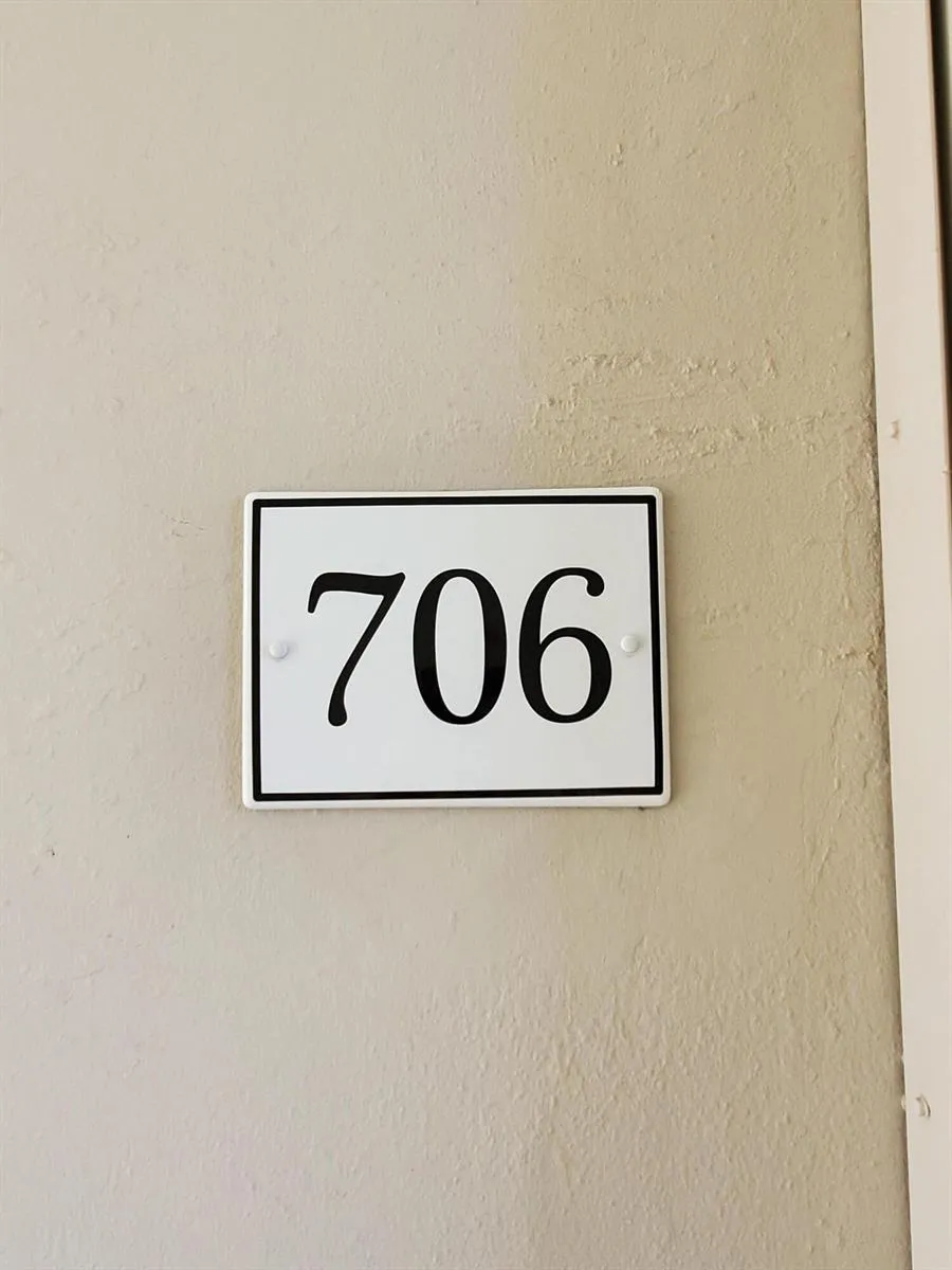 615 RIVERSIDE DRIVE #706 Pompano Beach, FL 33062