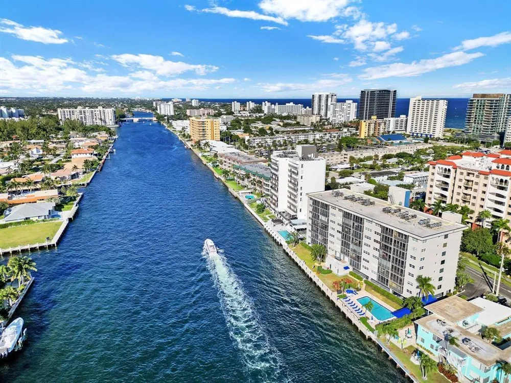 615 RIVERSIDE DRIVE #706 Pompano Beach, FL 33062