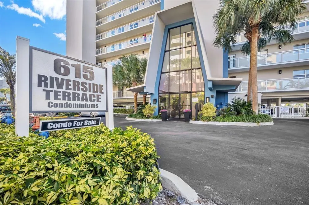 615 RIVERSIDE DRIVE #706 Pompano Beach, FL 33062