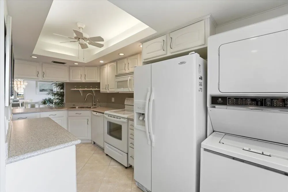 615 RIVERSIDE DRIVE #706 Pompano Beach, FL 33062