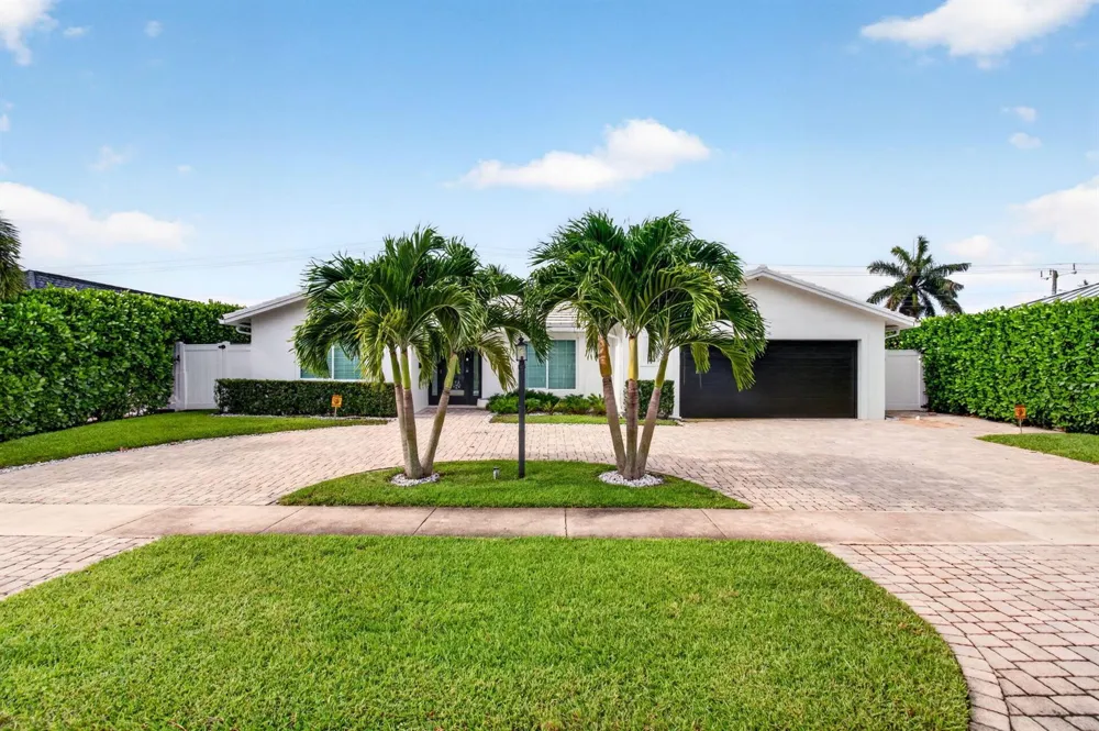 998 SW 7th Street Boca Raton, FL 33486
