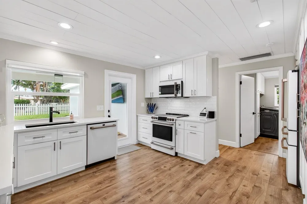 998 SW 7th Street Boca Raton, FL 33486