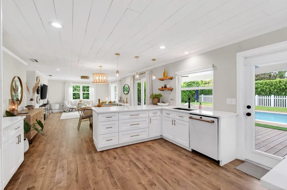 998 SW 7th Street Boca Raton, FL 33486