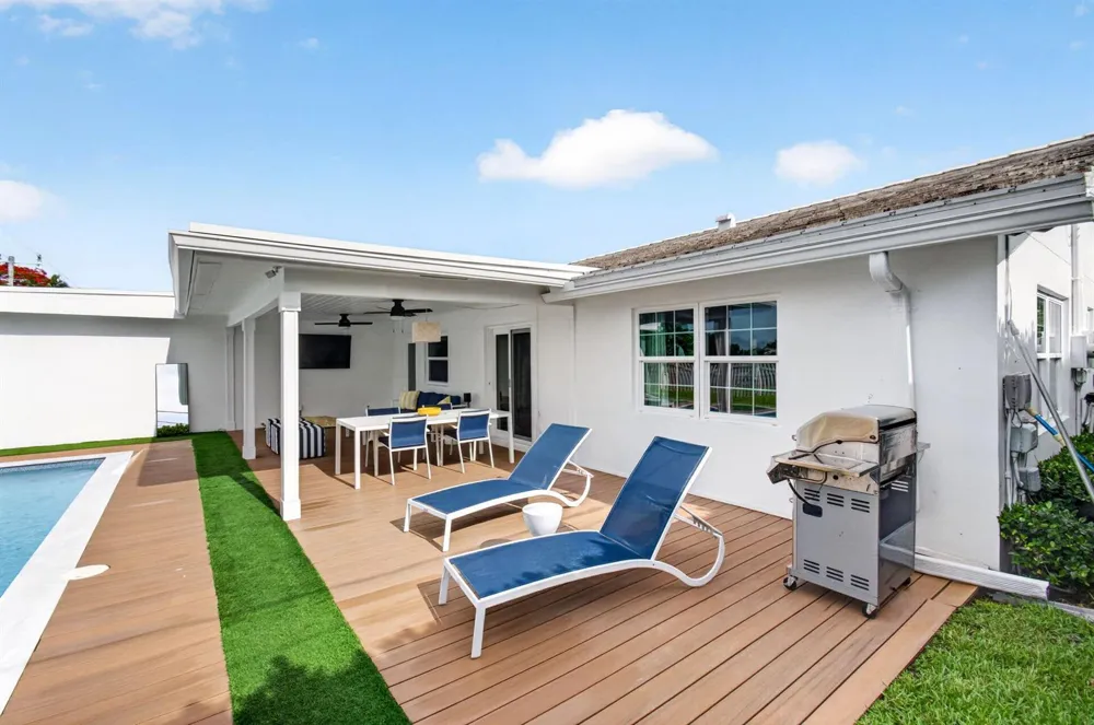998 SW 7th Street Boca Raton, FL 33486
