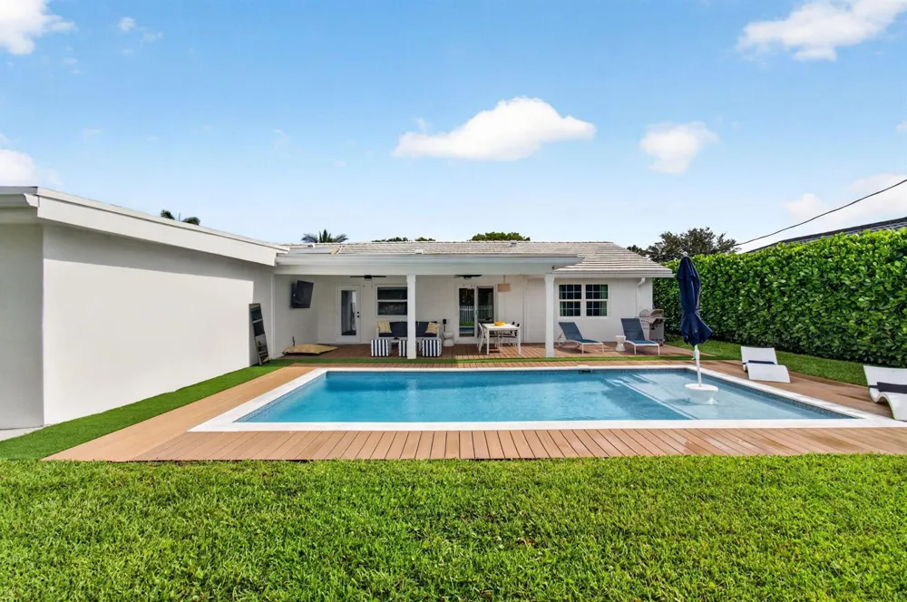 998 SW 7th Street Boca Raton, FL 33486