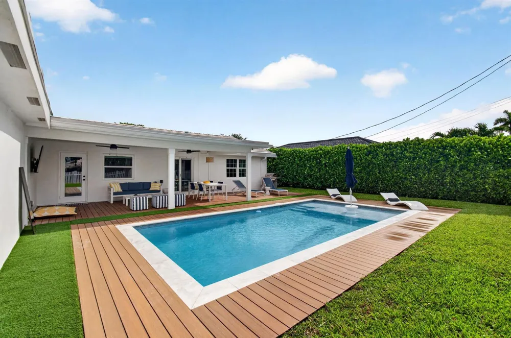 998 SW 7th Street Boca Raton, FL 33486