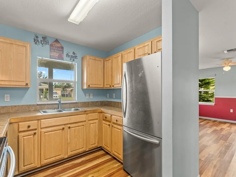 1724 10TH WAY SW Vero Beach, FL 32962